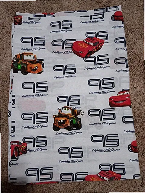 Disney Pixar The World Of Cars Twin Flat Sheet 66in x 96in Lightning McQueen